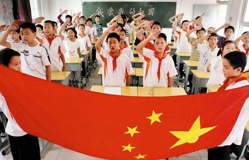 怎么跟别人说圆滑话，我不懂这是什么意思 ，我这个人说话很直接不知道怎么去说圆滑话？游戏画面